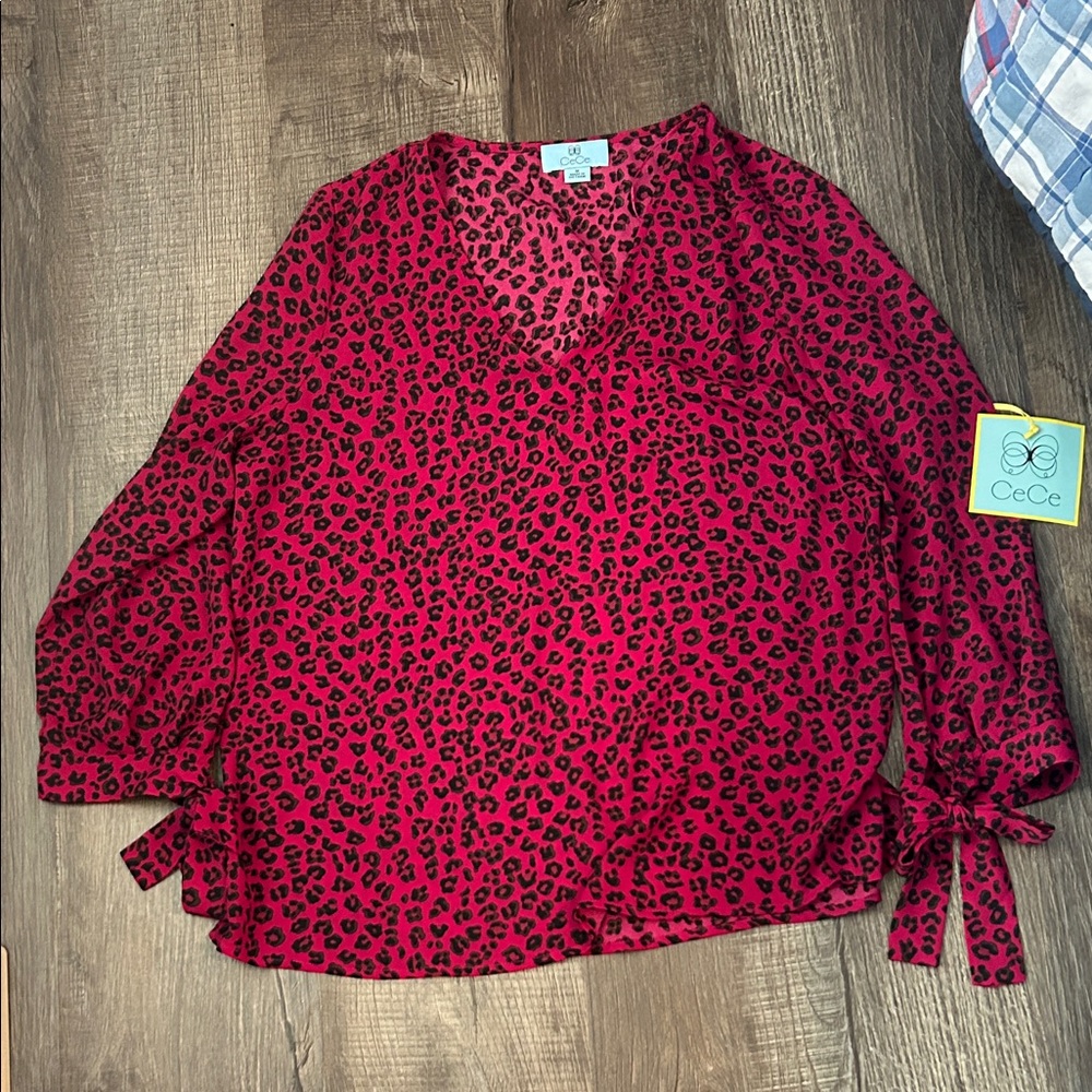 CeCe Women's Red Leopard Print Top